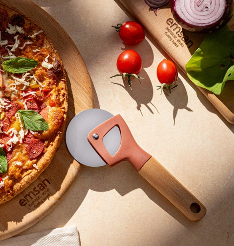 Emsan Rustik Pizza Cutter