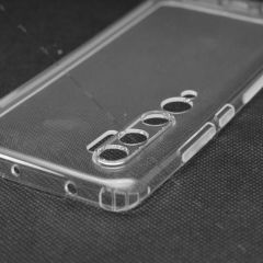 Samsung Galaxy S21 FE Kamera Korumalı Şeffaf Tıpalı Silikon Kılıf
